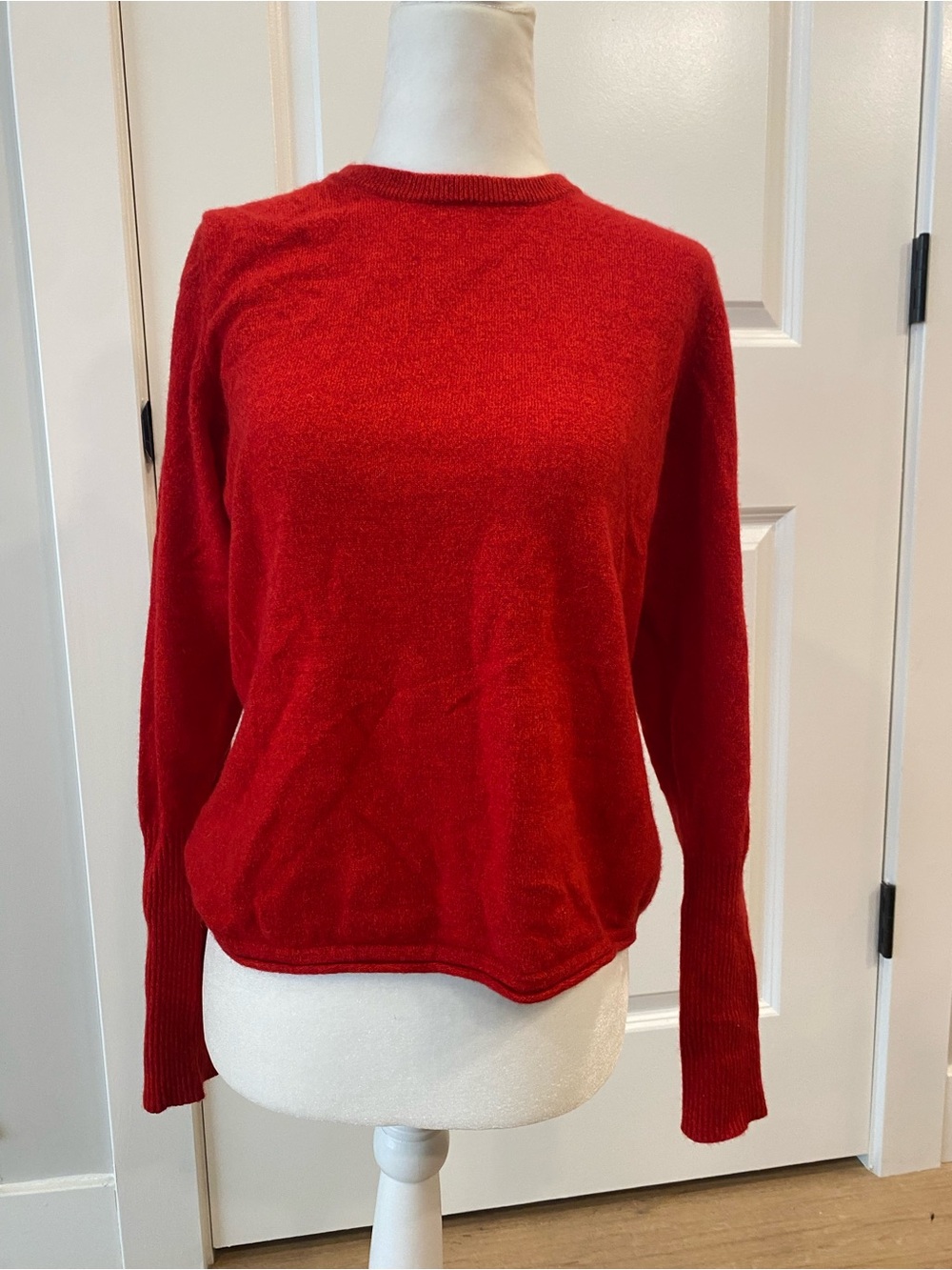 100% CASHMERE ANTHROPOLOGIE One Girl Who Crewneck Sweater